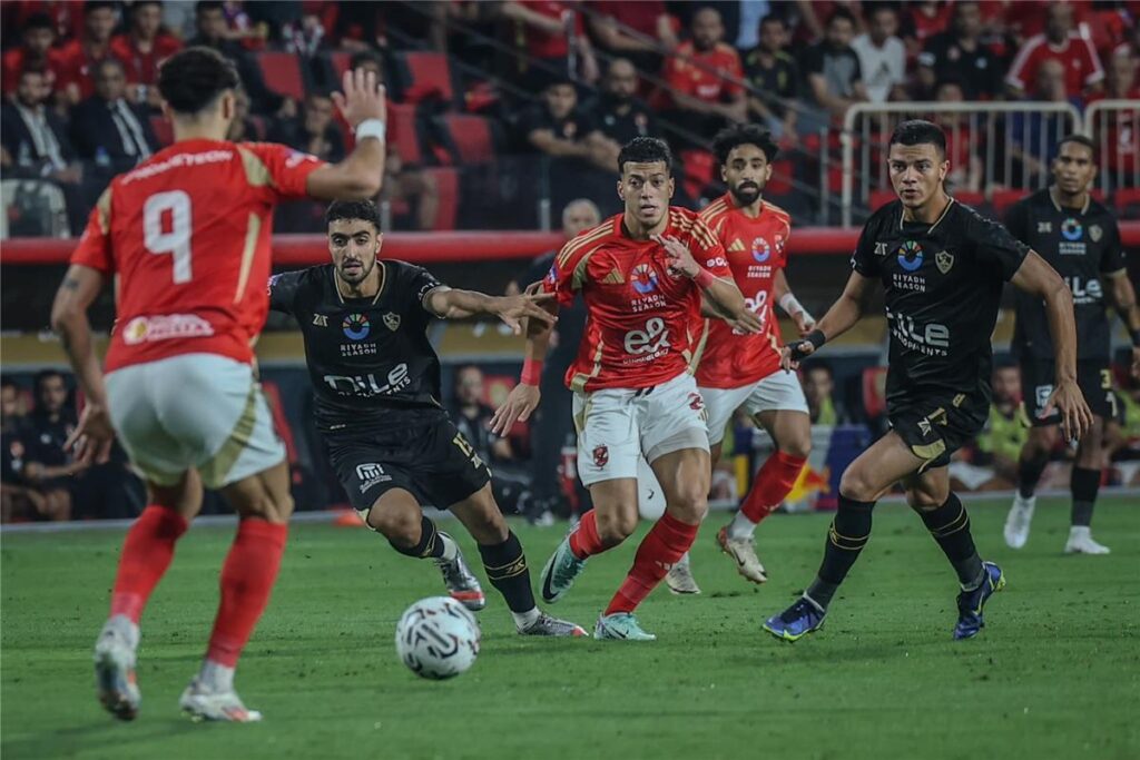 كورة استريم |إتحاد الكرة يُفاجئ الجميع بطاقم تحكيم مختلف لقمة الأهلي والزمالك