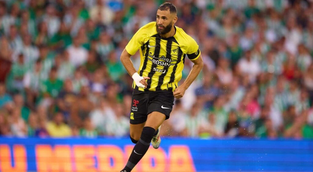 كورة استريم |كريم بنزيما يرفض تجديد عقده مع الاتحاد ويستعد للعودة إلى أوروبا