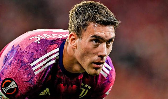 كورة استريم |برشلونة يعيد فتح ملف فلاهوفيتش لخلافة ليفاندوفسكي مع اقتراب نهاية عقد الأخير