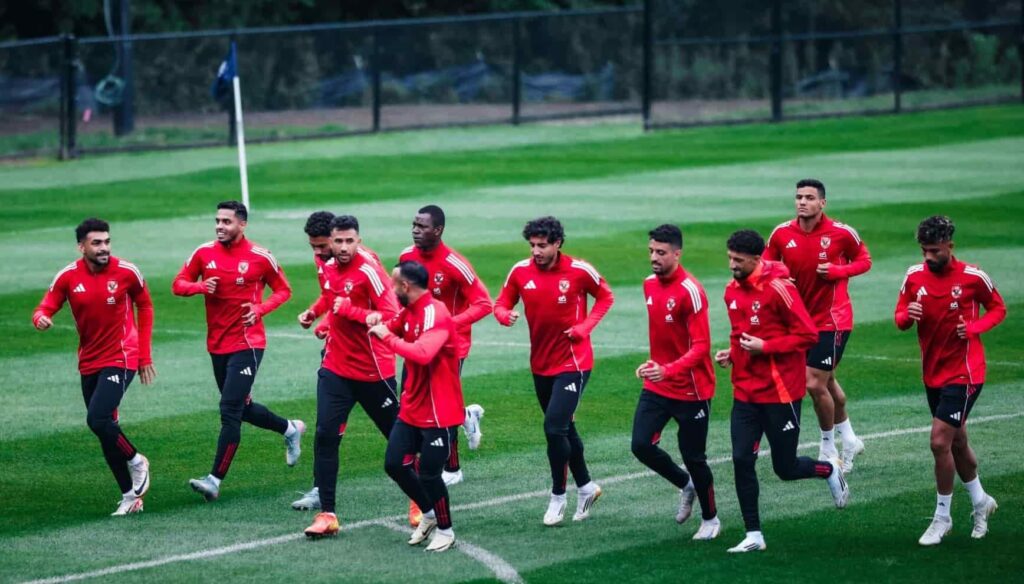 كورة استريم |نجم الأهلي يطلب 50 مليون جنيه سنوياً لتجديد عقده.. تفاصيل مفاوضات حصرية