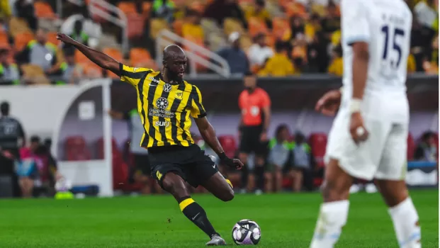 كورة استريم |الاتحاد يتجاوز عقبة الأخدود بثنائية عوار وكانتي في الدوري السعودي