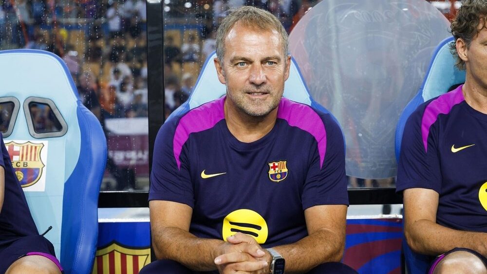 كورة استريم |هانزي فليك يكشف كواليس الفوز العريض على مايوركا ويتغنى بموهبة برشلونة الصاعدة