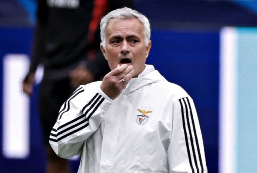 كورة استريم |أين تابع مورينيو مباراة فريقه أمام ريال مدريد؟