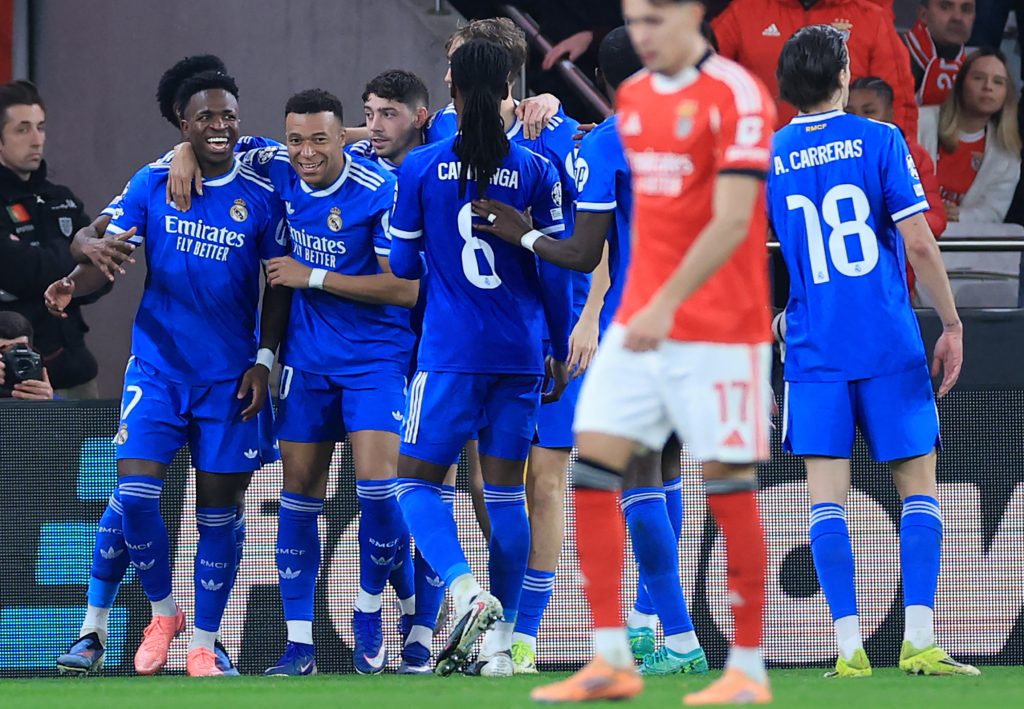 كورة استريم |إيقاف 10 مباريات وإغلاق الملعب.. العقوبات المحتملة على بنفيكا بعد العنصرية ضد فينيسيوس