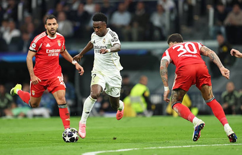 كورة استريم |بنفيكا يعلق عضوية خمسة أعضاء بسبب أعمال عنصرية