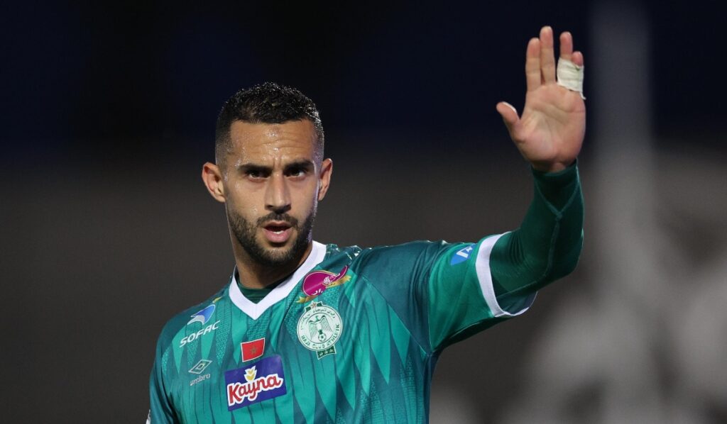 كورة استريم |طبيب الرجاء يحدد فترة غياب آدم النفاتي عن الملاعب