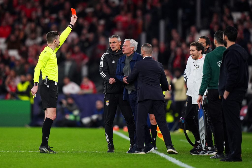 كورة استريم |فينيسيوس سبب طرد مورينيو وحرمانه من التواجد في بيرنابيو