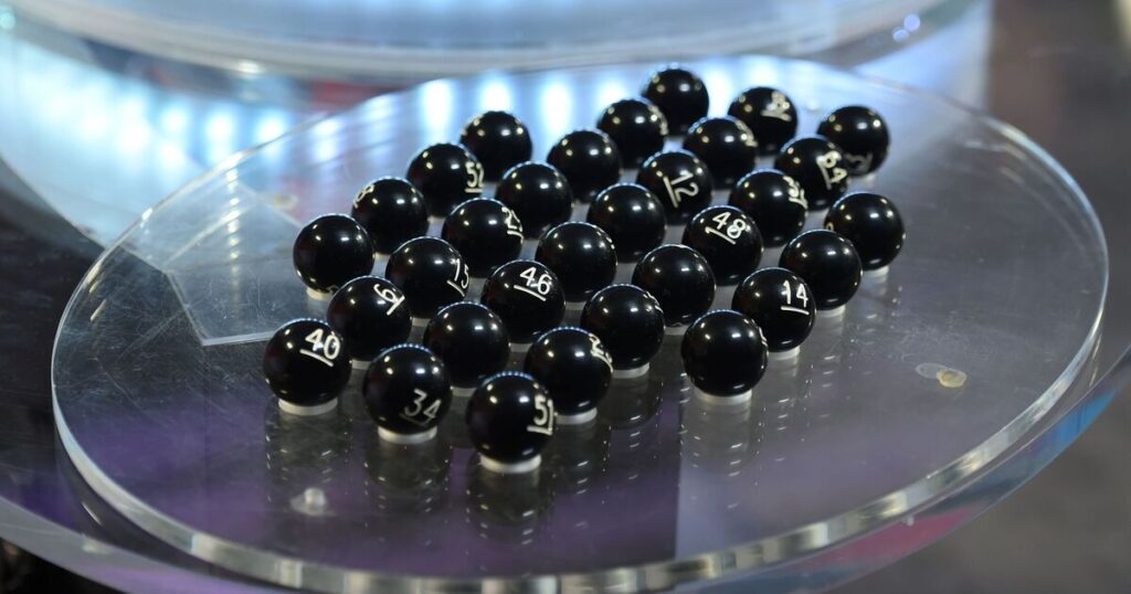 كورة استريم |قناة تلفزيونية قرعة الدور الخامس لكأس الاتحاد الانجليزي، بث مباشر، الوقت وأرقام الكرة | كرة القدم | رياضة