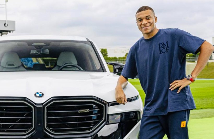 كورة استريم |مبابي يشعل الأجواء في مدرسة لتعليم القيادة في مدريد