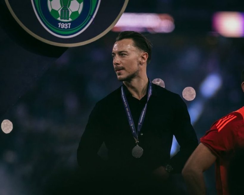 كورة استريم |يايسله يكشف كواليس خماسية الشباب ويتغنى بلاعبيه